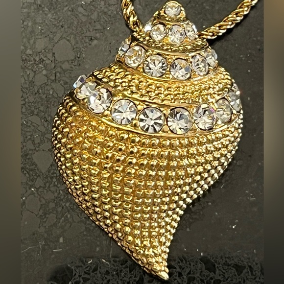 Kenneth Jay Lane KJL Seashell Gold Crystal Pendant Necklace Chain Brooch Pin QVC